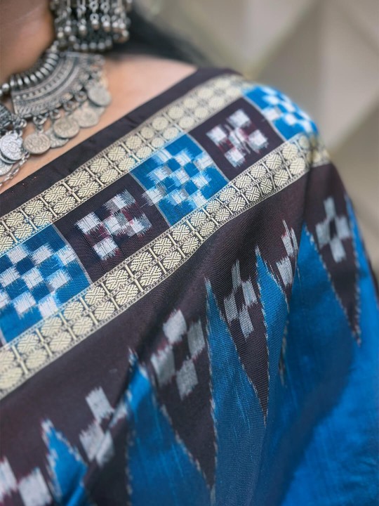 ROYAL BLUE AND RED SAMBALPURI SILK SAREE